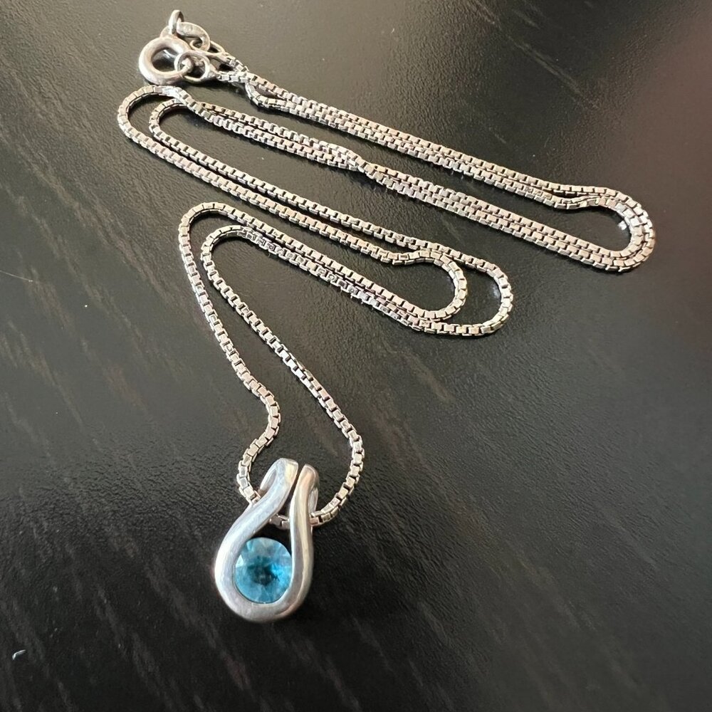 Vintage Sterling Silver 925 Blue Topaz Teardrop Pendant Necklace 18"‎ Box Chain